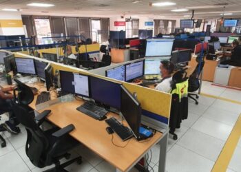 1-1-2 answer 2,074 calls per day