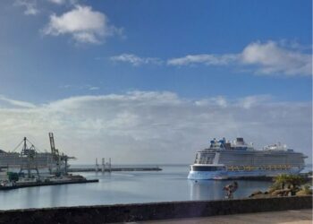 2023 cruise passenger arrivals
