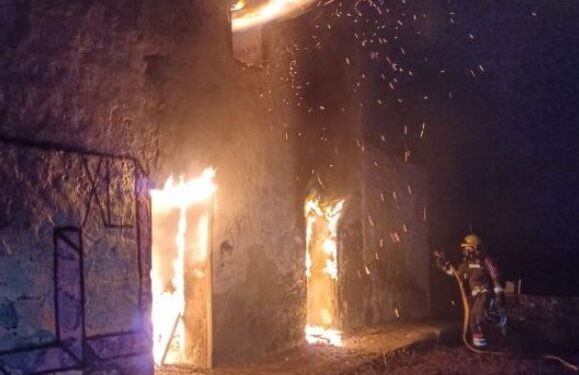 Fire in abandoned house