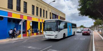 Airport bus route gains passengers