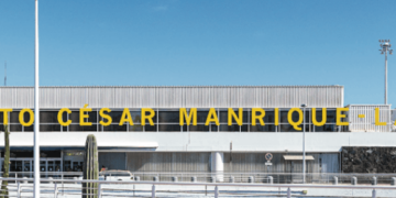 Airport alert as Covid-19 case lands