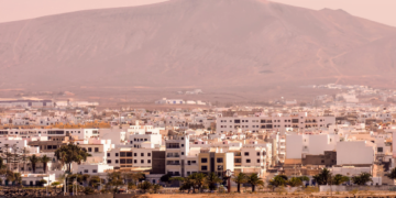 Lanzarote faces amber measures