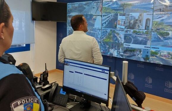 Arrecife Ayuntamiento install surveillance camera network