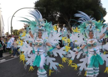Arrecife carnival hits the streets