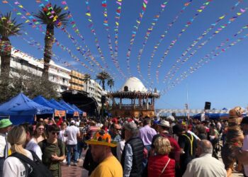 Arrecife’s Carnival hits the streets