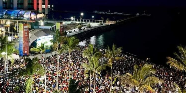 Arrecife celebrates Spain’s victory on the beach
