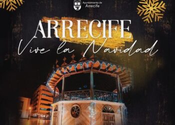 Arrecife Christmas light switch-on
