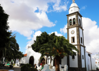 Arrecife prepares for Easter