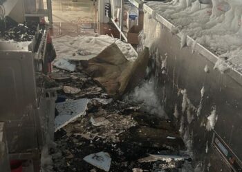 Building evacuated after restaurant fire in Arrecife