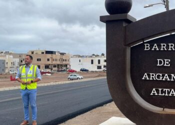 Arrecife’s road resurfacing project continues