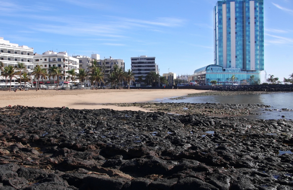 Arrecife to act on seafront traffic