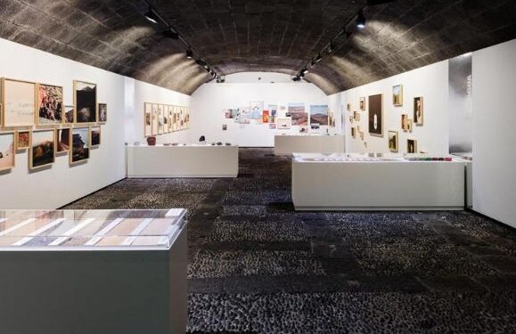 Guided art exhibition at the Castillo