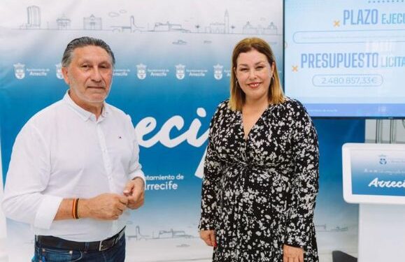 Astrid Pérez presents Arrecife asphalting plan