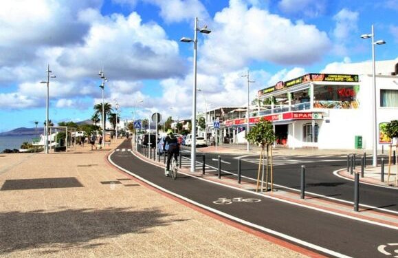 Puerto del Carmen bike lane refurbishment starts