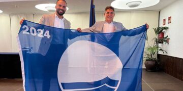 Playa Blanca collects its Blue Flag for 2024