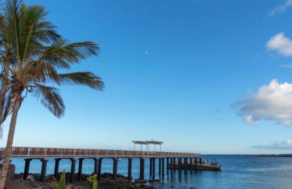 Walkway at La Garita closed