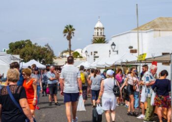 Brits remain largest foreign community