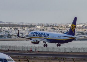 Flight to Brussels forced to return to Lanzarote