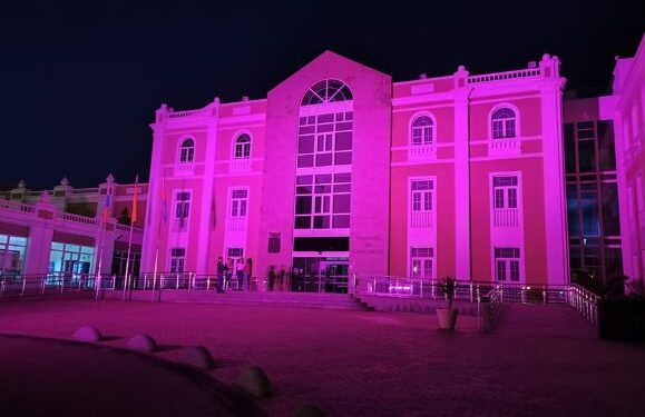 Cabildo turns pink for World Breast Cancer Day