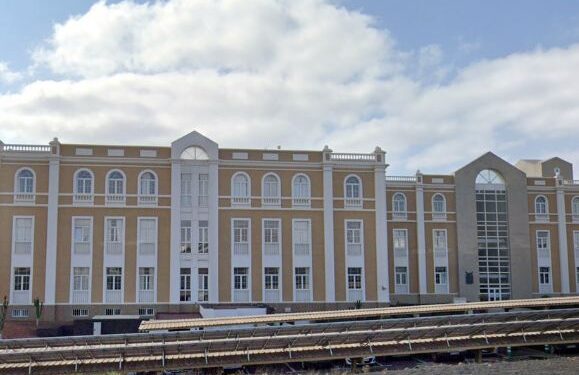 Another Cabildo resignation