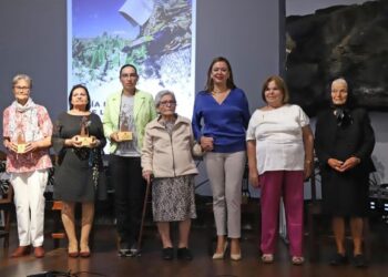 Cabildo pays tribute to outstanding women