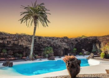 Costa Teguise shopping centre to open shortly