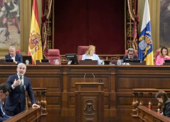 Canarian Government rejects tourist tax