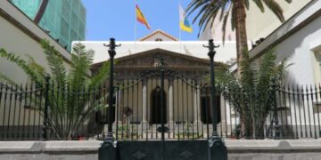 Socialists head Canarian poll