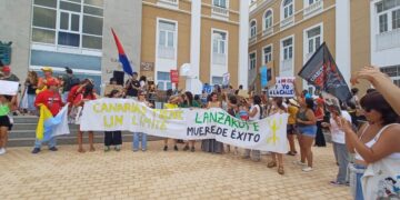 Unions call for review of Canary Islands tourist model