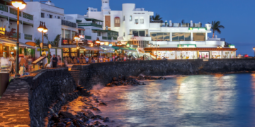 Canarian businesses call for life support