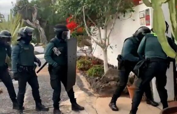 Police dismantle marijuana plantation