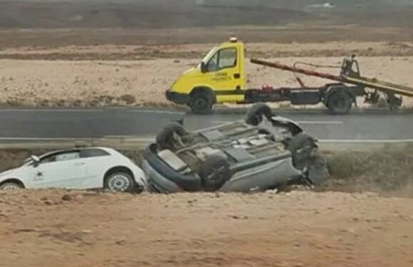 Car accident leaves several injured