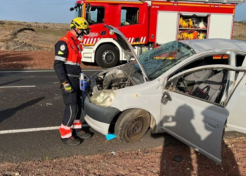 Woman injured as car overturns near Playa Honda
