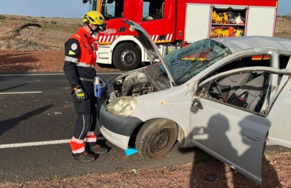 Woman injured as car overturns near Playa Honda