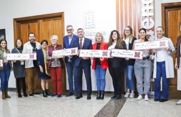 Three new buses for Playa Blanca and Tías