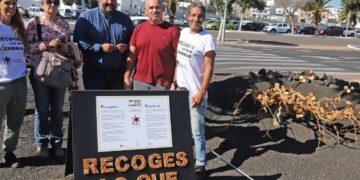 Cabildo installs cigarette vine and denounces littering