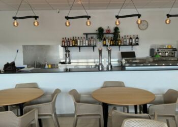 Conil sociedad cafe/bar opens