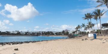 Costa Teguise beach guide