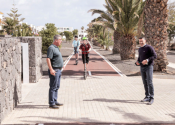 Costa Teguise bike lane already in use