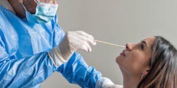 Covid deaths rise as infections fall