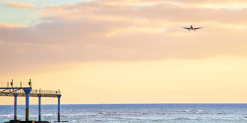 Canaries avoid new outbreaks