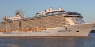 Arrecife urged to open for cruise season