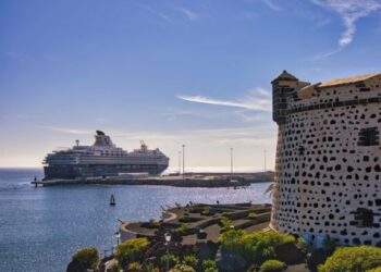 Cruise ships to bring 20,000 tourists this week