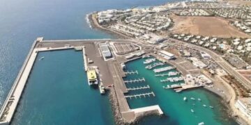 Arrecife urged to open for cruise season