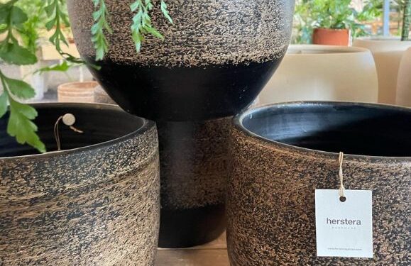 Decorative indoor plant pots
