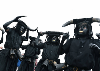 Diabletes host a party