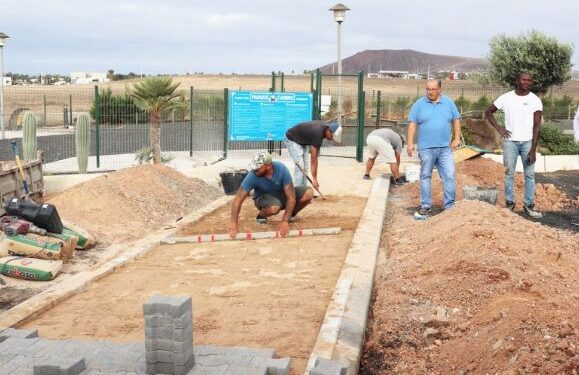 Dog park improvements in Playa Blanca