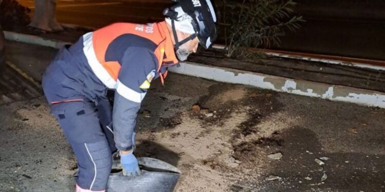 Driver runs off the road in Arrecife