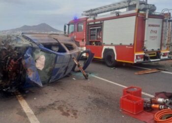 17-year-old rescued at Playa de Guacimeta