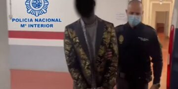Heroin drug mule arrested